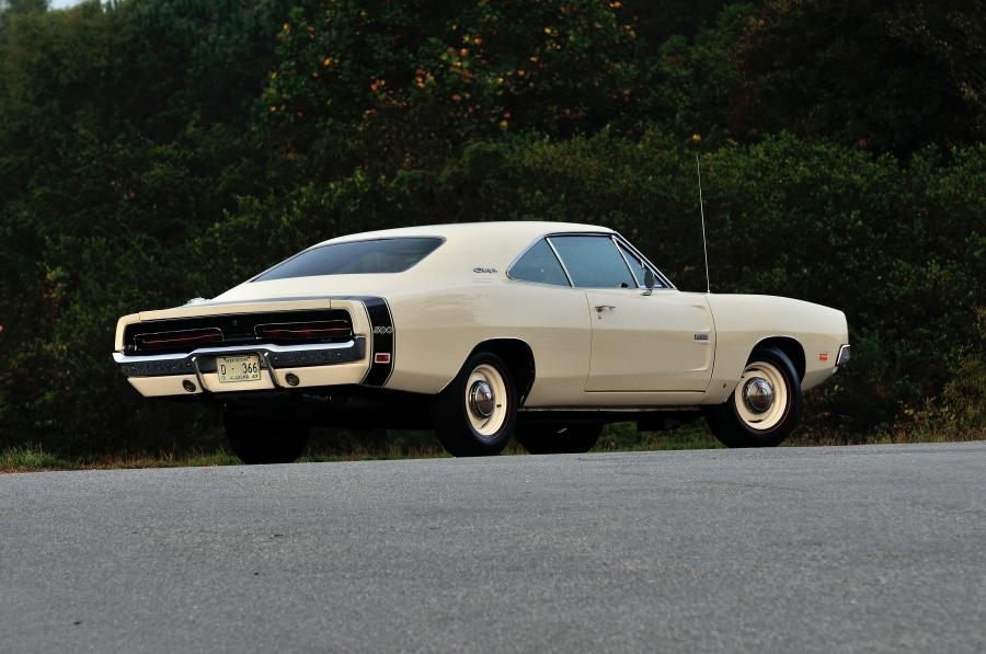  Dodge Charger 500 Hemi 1969 года  (фото 13 из 18)